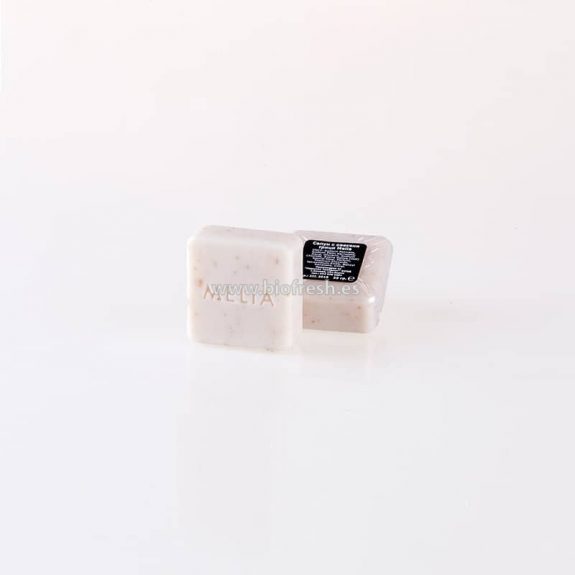 Jabón cuadrado con marca en envase transparente 25 gr
